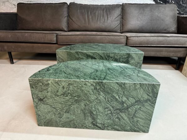 Groen marmer tafels